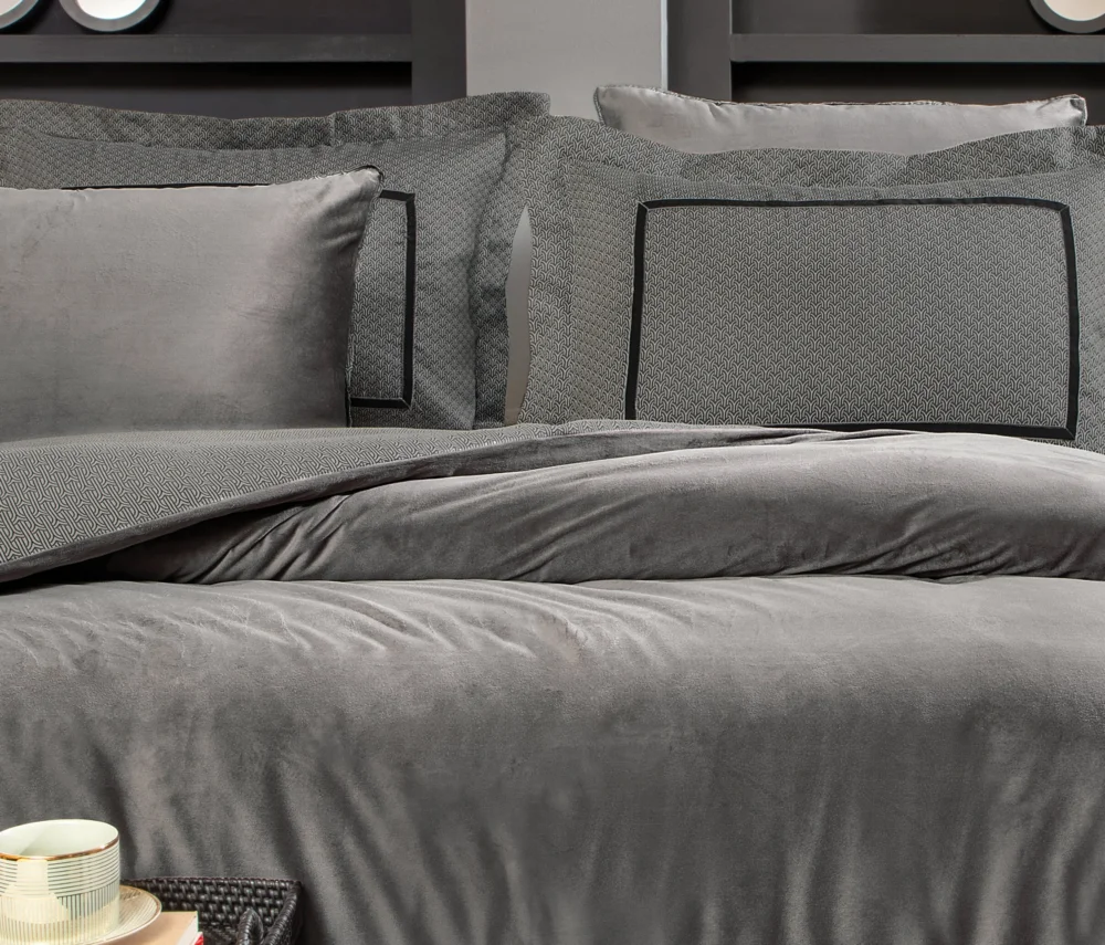 Постельное белье Queen Size Pietro Velvet Sateen, цвет Anthracite — изображение 2