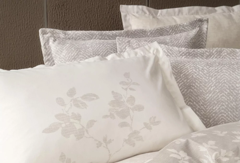 b0c01cd8-d317-4cc0-83d8-29c08d898267 size1684x950