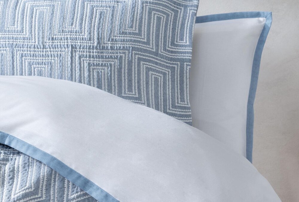 Постельное белье из 8-ми предметов Queen Size Harlow, цвет Indigo — изображение 2